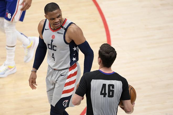 们对他是否 们对他是否