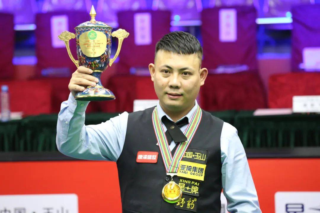 手抓住机会 手抓住机会