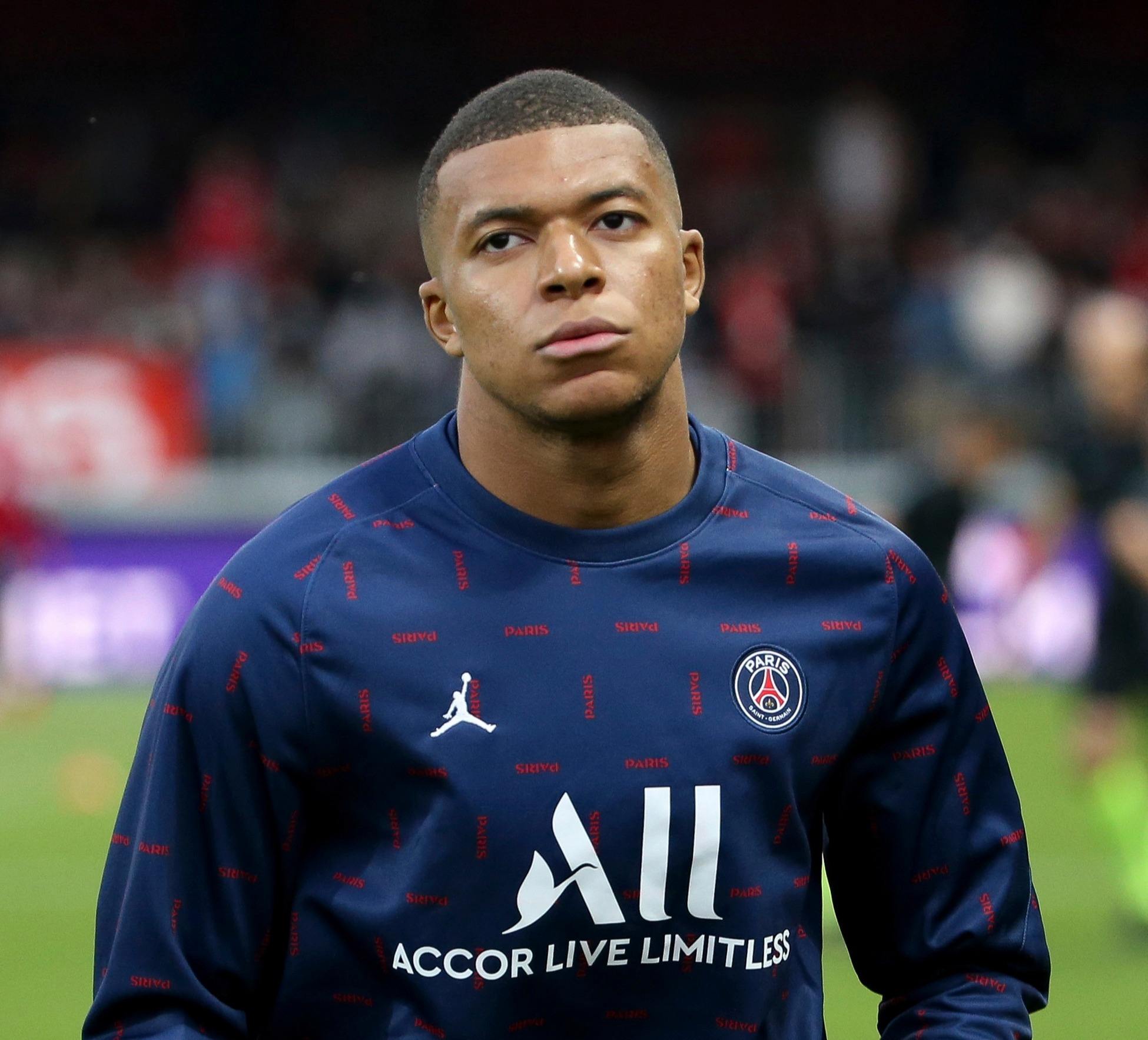 朝向并逼其 朝向并逼其